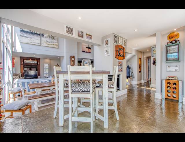 4 BEDROOM HOUSE FOR SALE IN CEDAR LAKES